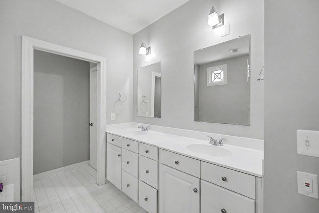 7660 HENRY KNOX DR, Lorton, VA 22079