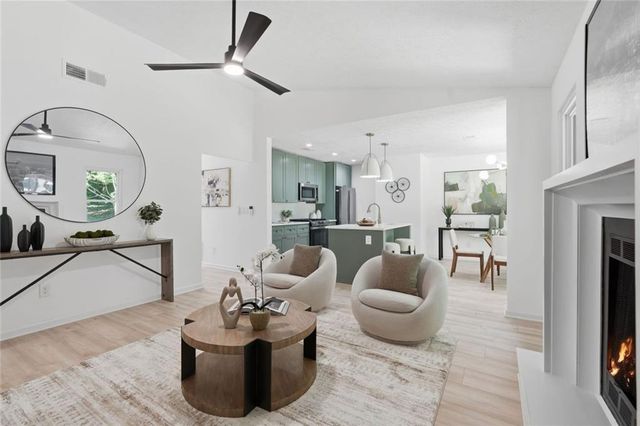 798 Durham, Stone Mountain, GA 30083