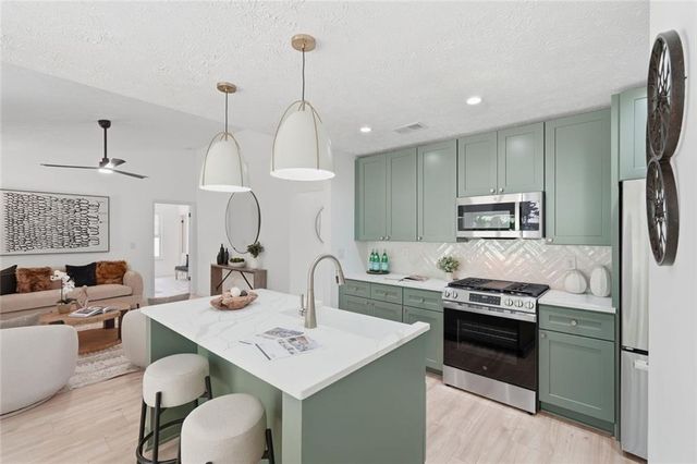 798 Durham, Stone Mountain, GA 30083