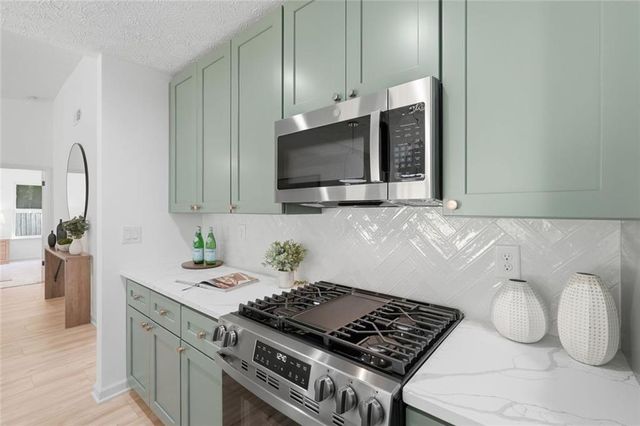 798 Durham, Stone Mountain, GA 30083