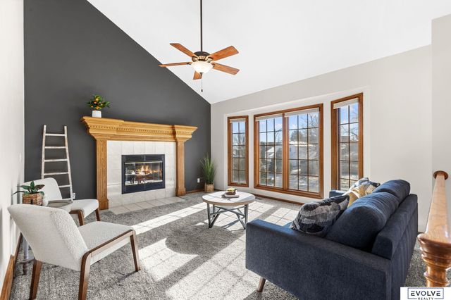 3603 N 202nd Street, Elkhorn, NE 68022