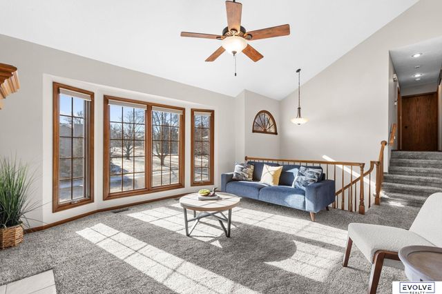 3603 N 202nd Street, Elkhorn, NE 68022