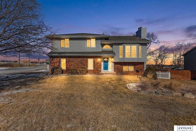 3603 N 202nd Street, Elkhorn, NE 68022