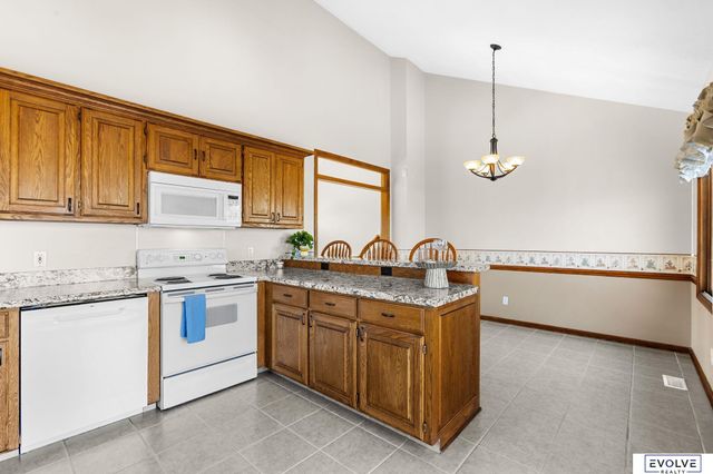 3603 N 202nd Street, Elkhorn, NE 68022