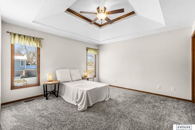 3603 N 202nd Street, Elkhorn, NE 68022