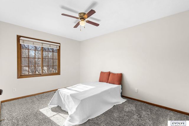 3603 N 202nd Street, Elkhorn, NE 68022