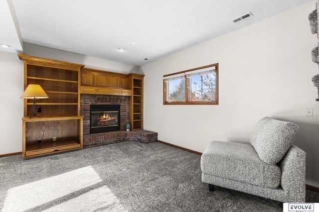 3603 N 202nd Street, Elkhorn, NE 68022