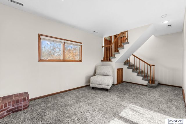 3603 N 202nd Street, Elkhorn, NE 68022