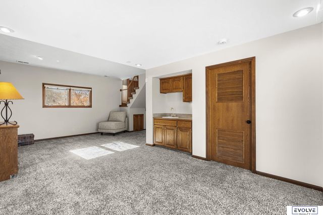 3603 N 202nd Street, Elkhorn, NE 68022