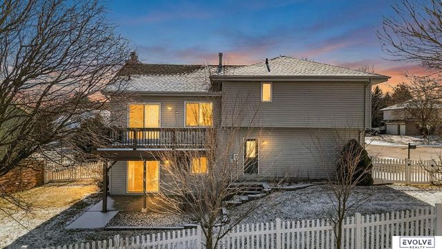 3603 N 202nd Street, Elkhorn, NE 68022