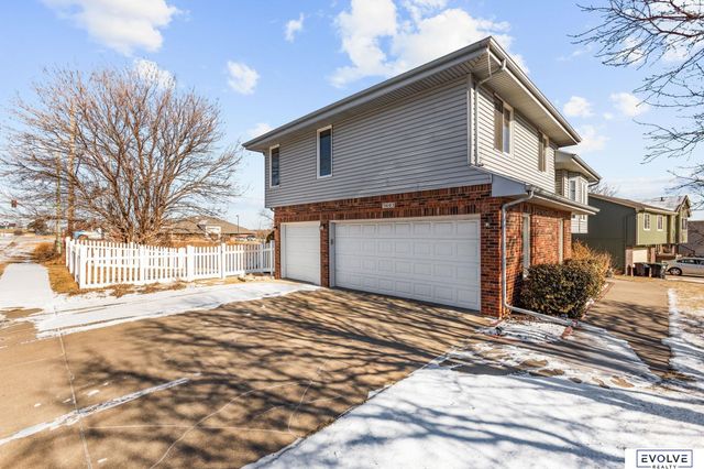 3603 N 202nd Street, Elkhorn, NE 68022