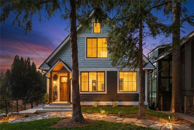 10715 2nd Avenue NW, Seattle, WA 98177