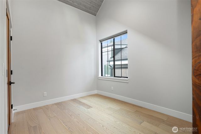 10715 2nd Avenue NW, Seattle, WA 98177