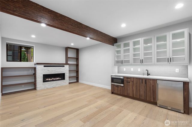 10715 2nd Avenue NW, Seattle, WA 98177