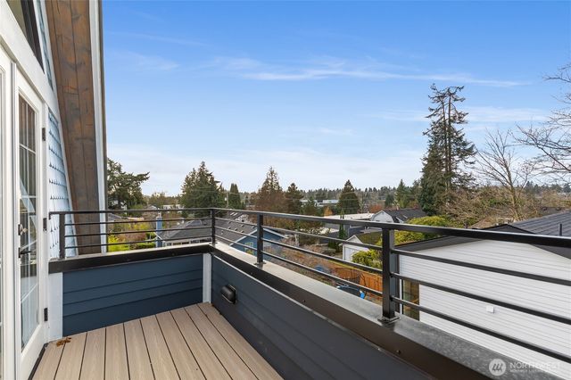 10715 2nd Avenue NW, Seattle, WA 98177