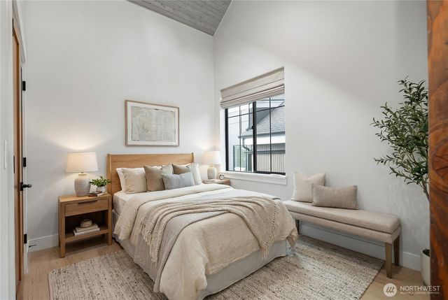 10715 2nd Avenue NW, Seattle, WA 98177