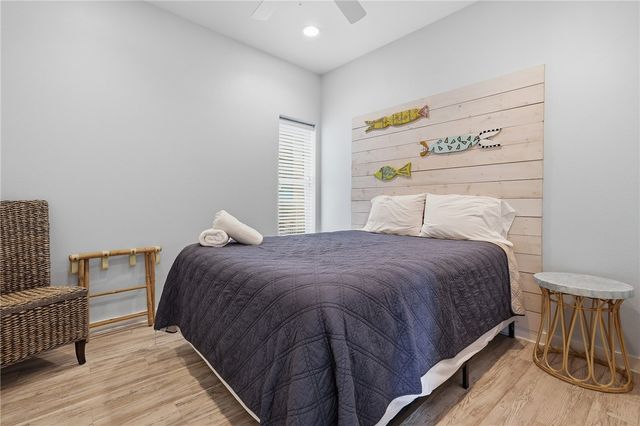 2525 S 11th St 49, Port Aransas, TX 78373