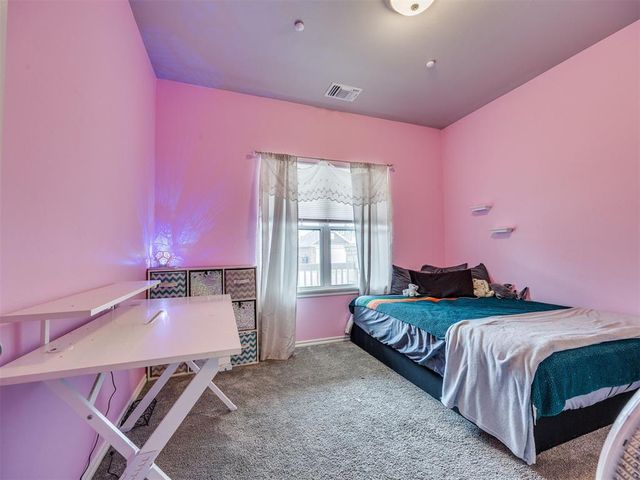 809 Firefork Avenue, Yukon, OK 73099