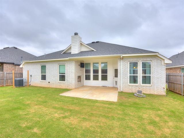 809 Firefork Avenue, Yukon, OK 73099