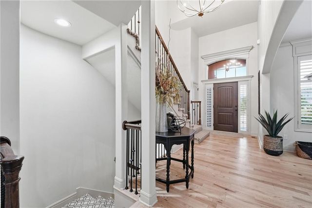 10607 N Hedges Street, Kansas City, MO 64157