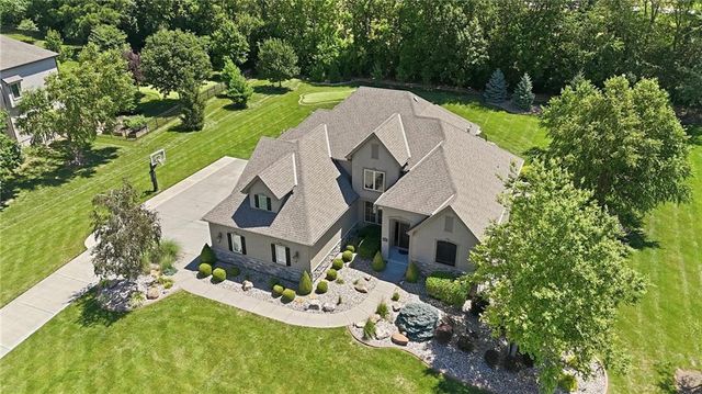 10607 N Hedges Street, Kansas City, MO 64157