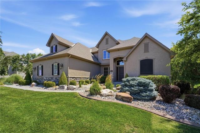 10607 N Hedges Street, Kansas City, MO 64157