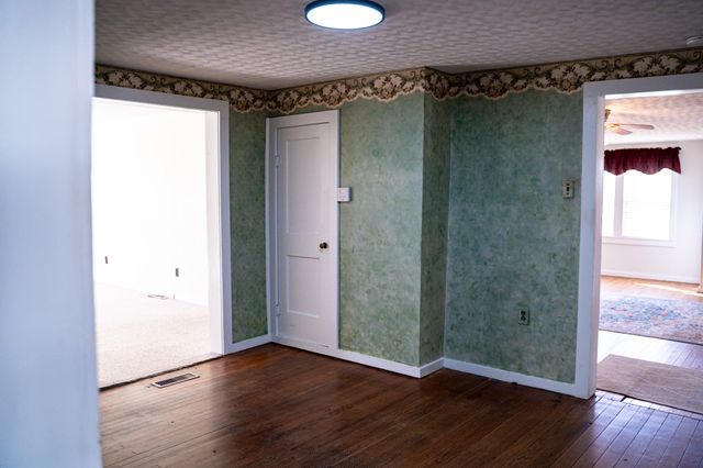 220 Jennings Ave, Parsons, TN 38363