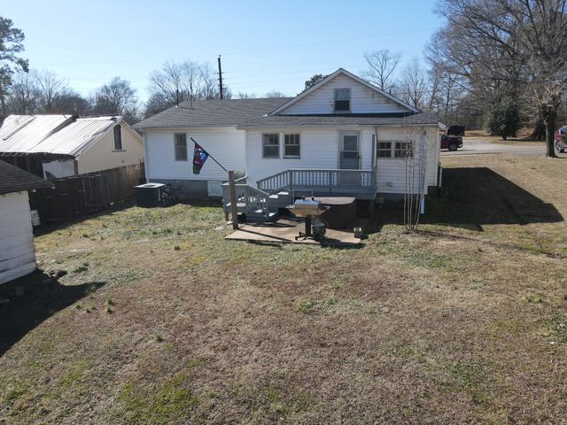 220 Jennings Ave, Parsons, TN 38363