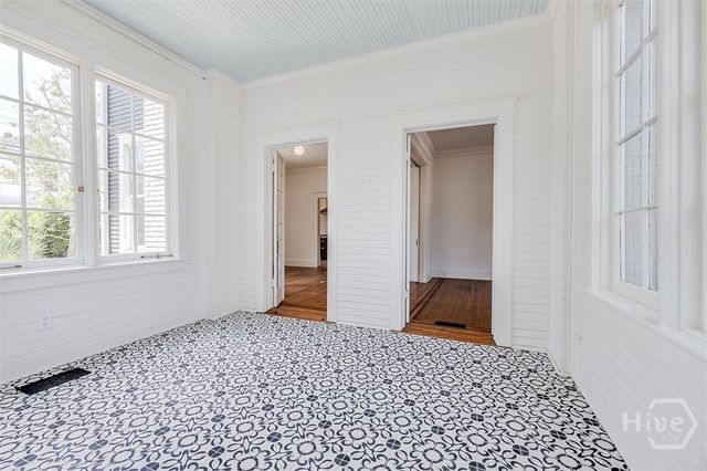 525 Maupas Avenue, Savannah, GA 31401
