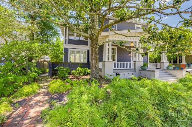 525 Maupas Avenue, Savannah, GA 31401