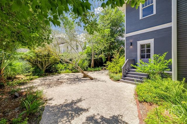 525 Maupas Avenue, Savannah, GA 31401