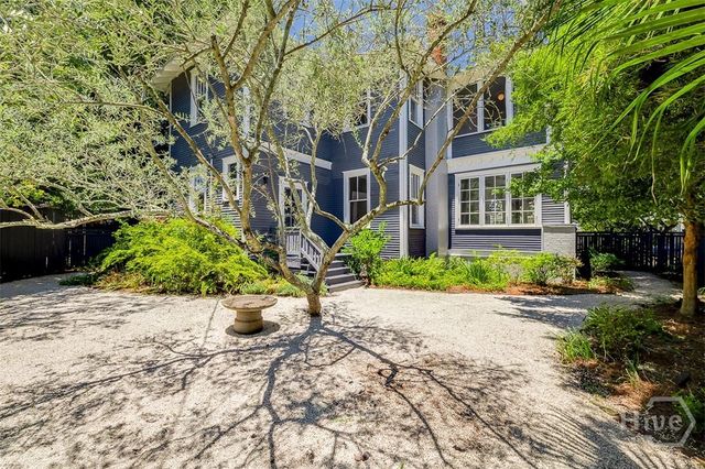 525 Maupas Avenue, Savannah, GA 31401