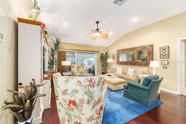 2283 HOPESPRING LOOP, The Villages, FL 32162