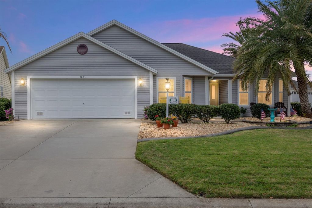Image 1 of property listing at 2283 HOPESPRING LOOP, The Villages, FL 32162