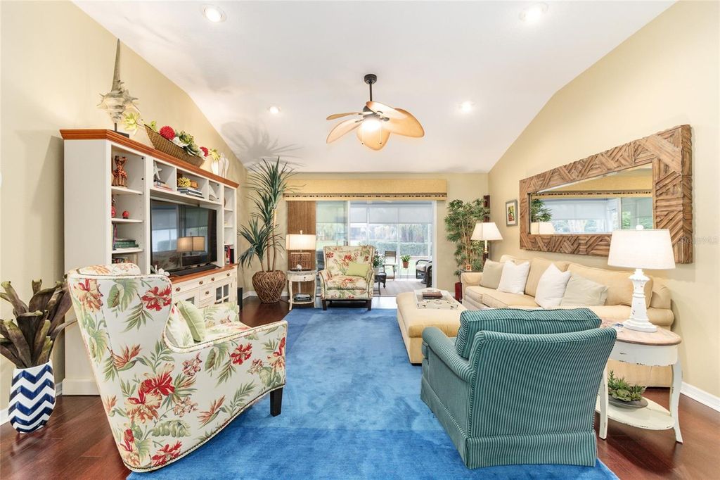 Image 14 of property listing at 2283 HOPESPRING LOOP, The Villages, FL 32162