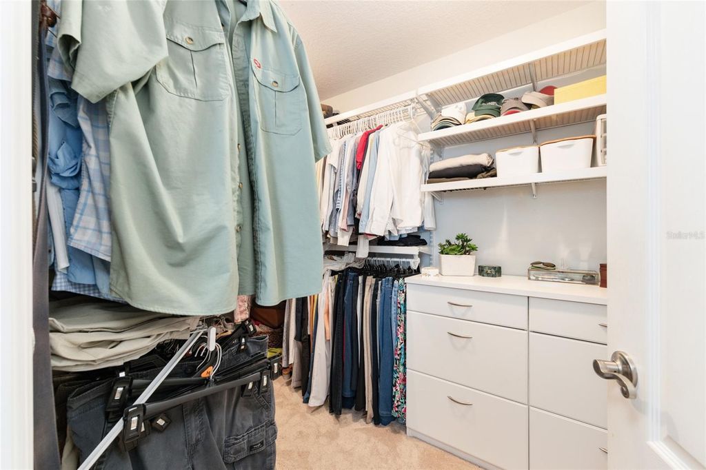 Image 24 of property listing at 2283 HOPESPRING LOOP, The Villages, FL 32162