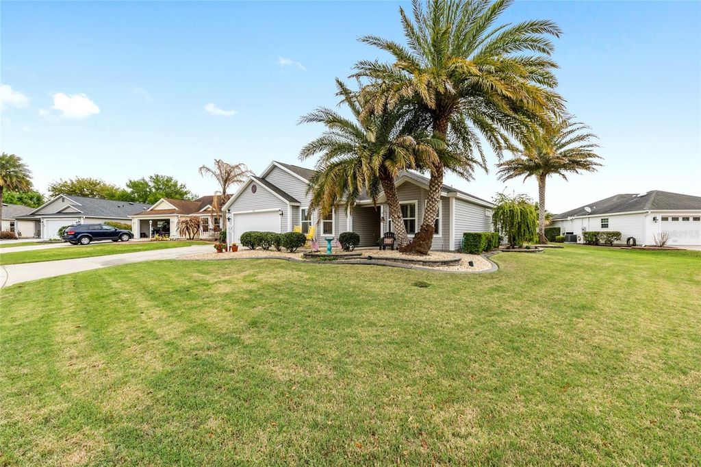 Image 40 of property listing at 2283 HOPESPRING LOOP, The Villages, FL 32162