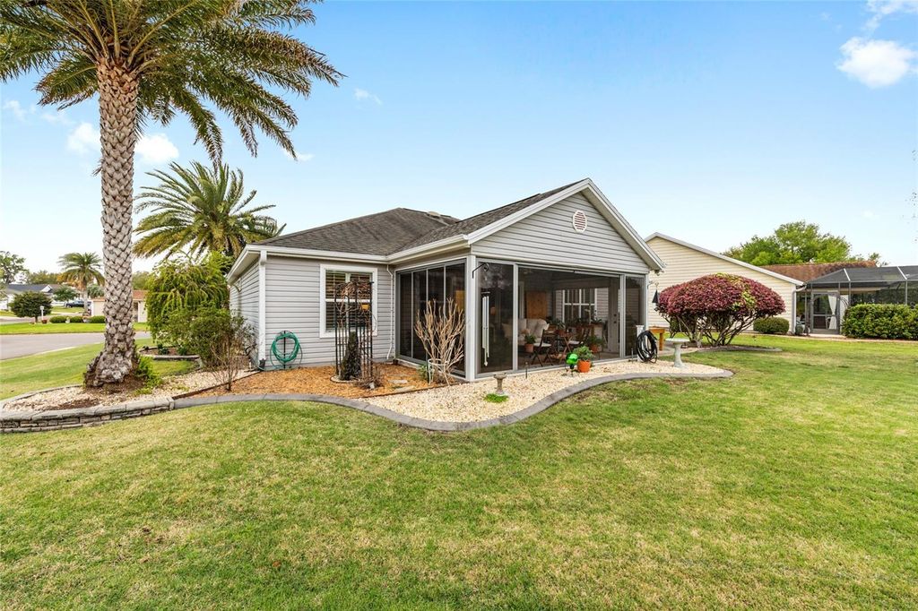 Image 41 of property listing at 2283 HOPESPRING LOOP, The Villages, FL 32162
