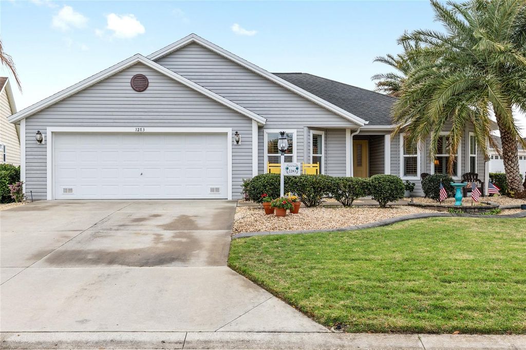 Image 47 of property listing at 2283 HOPESPRING LOOP, The Villages, FL 32162