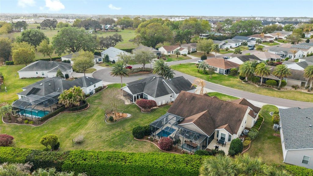 Image 59 of property listing at 2283 HOPESPRING LOOP, The Villages, FL 32162