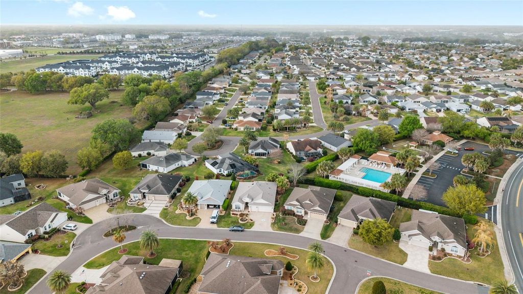 Image 61 of property listing at 2283 HOPESPRING LOOP, The Villages, FL 32162