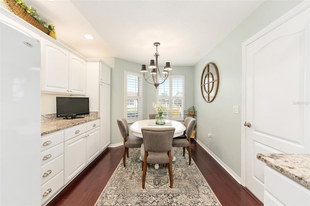 Image 9 of property listing at 2283 HOPESPRING LOOP, The Villages, FL 32162