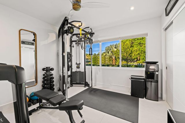 2000 CORAL GARDENS Drive, Wilton Manors, FL 33306