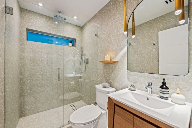 2000 CORAL GARDENS Drive, Wilton Manors, FL 33306