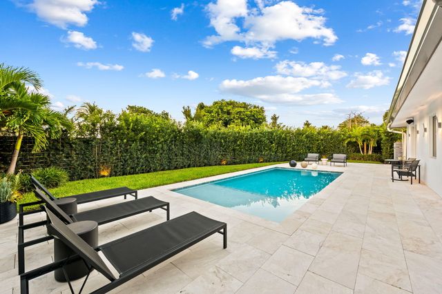 2000 CORAL GARDENS Drive, Wilton Manors, FL 33306