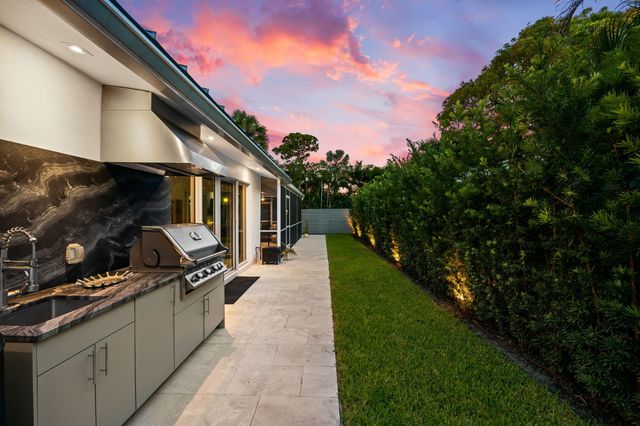 2000 CORAL GARDENS Drive, Wilton Manors, FL 33306