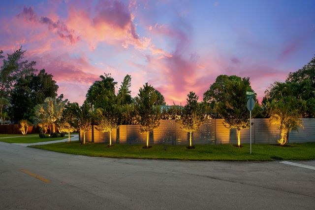 2000 CORAL GARDENS Drive, Wilton Manors, FL 33306
