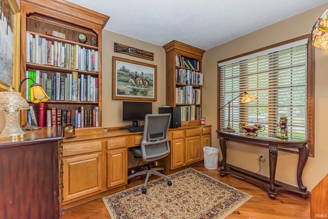 4808 N Camelot Drive, Muncie, IN 47304