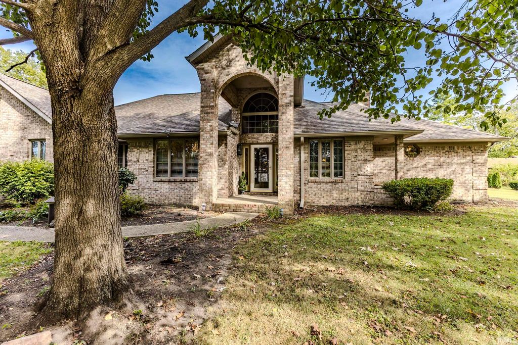 4808 N Camelot Drive, Muncie, IN 47304