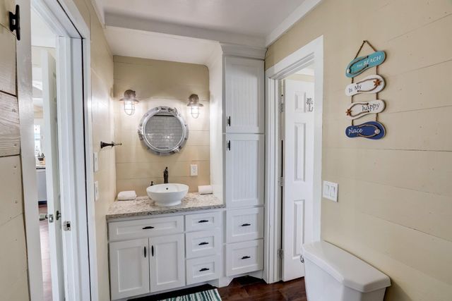 22819 Vida Street, Galveston, TX 77554